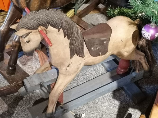OldandNewCheval de bois